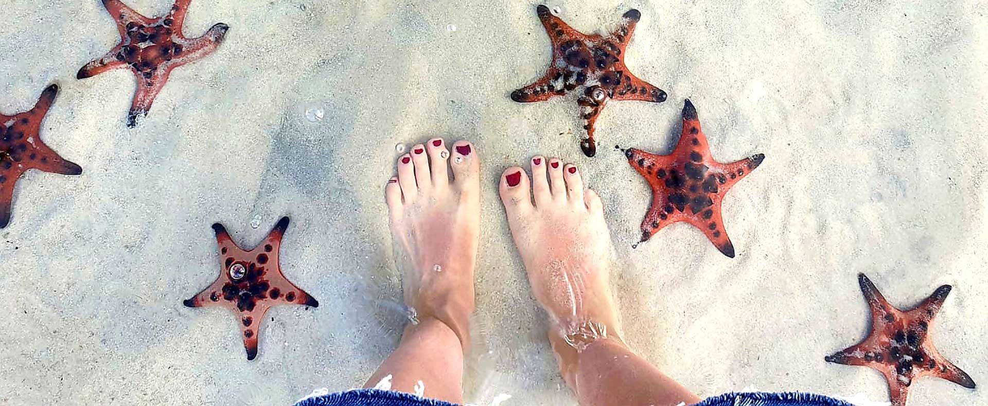 feet in sand